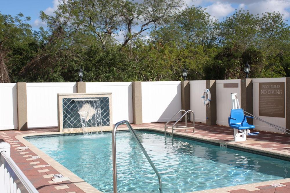Country Inn & Suites By Radisson, Tampa Airport North, Fl Εξωτερικό φωτογραφία